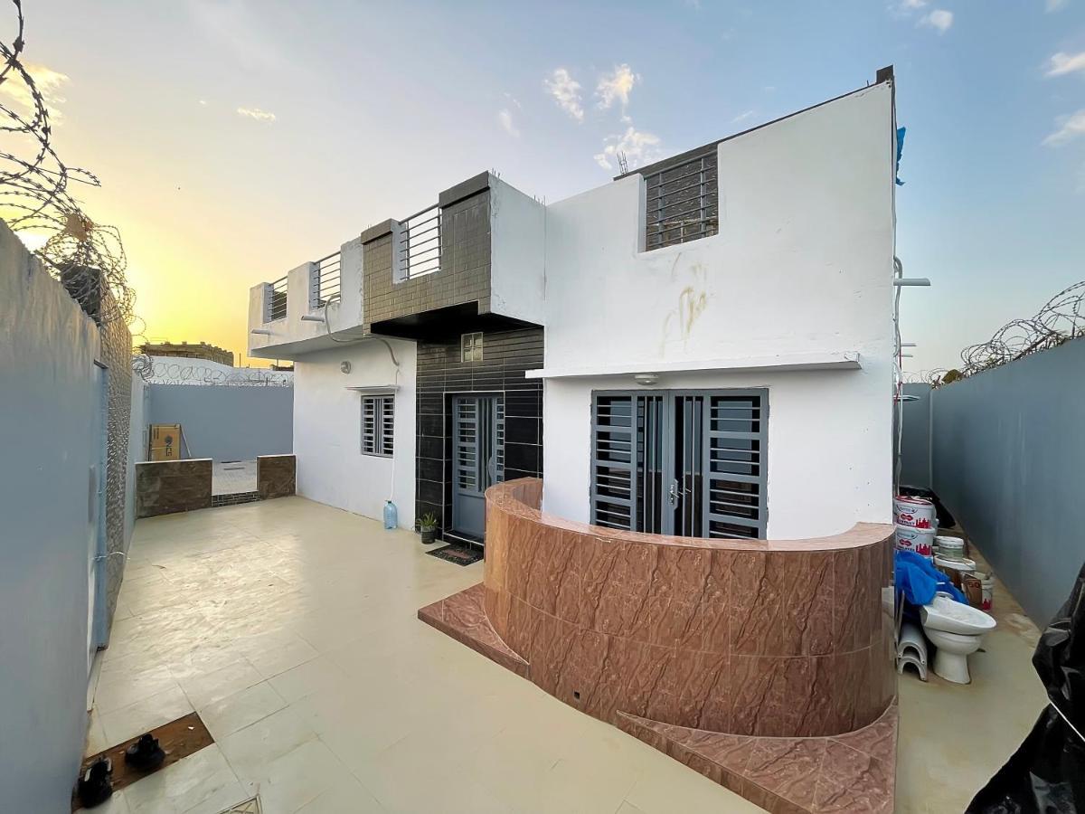 Villa Adja Nafy A Saly Gandigal Экстерьер фото